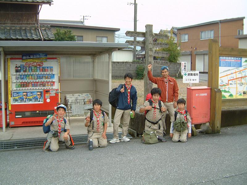 kashihabaraekimae.JPG - ＪＲ柏原駅前にて　その２